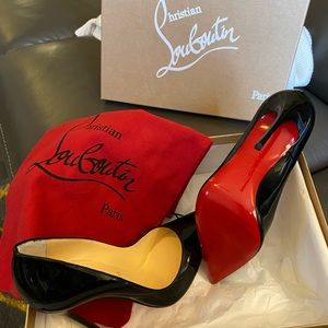 Christian Louboutin Pumps